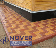 укладка тротуарной плитки кирпичиком два цвета1